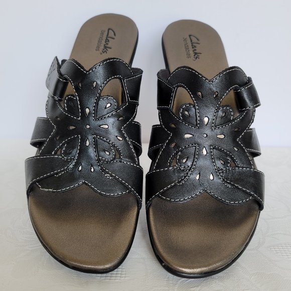 CLARKS Bendables Ella Art Leather Sandals- Black color- Women's Size 9.5M - Picture 4 of 13